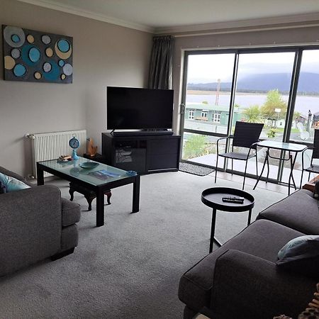 Hotel Lake Brunner Greymouth Exterior photo